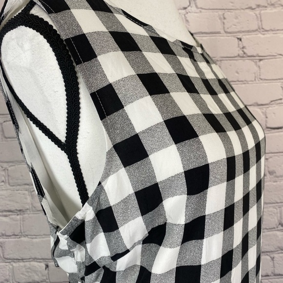 Pretty Garden Buffalo Plaid Dress size Large - Picture 5 of 10